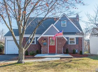 24 Blueridge Rd, Lodi, NJ 07644