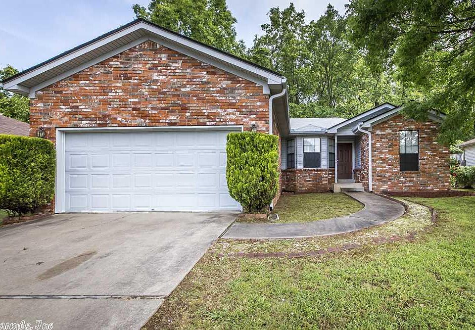 1st image of 25 Deer Creek Dr