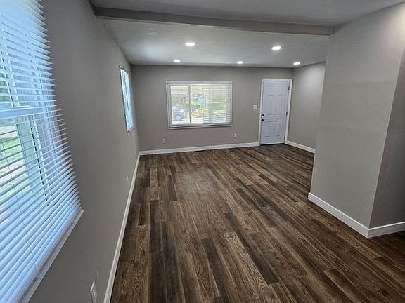 2nd image of 4236 Norwaldo Ave