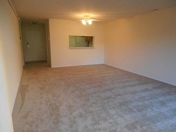 5th image of 915 N Countryside Dr APT 111