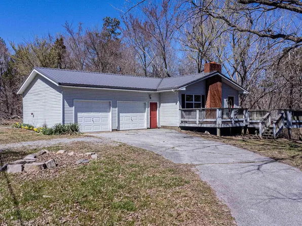 1624 Paradise Hills Rd, Eddyville, KY 42038