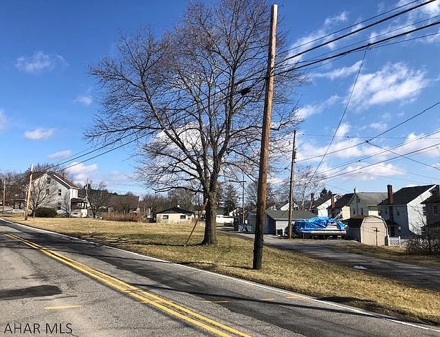 1st image of 209 E Wopsononock Ave
