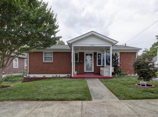 415 N Blair St, Vinton, VA 24179