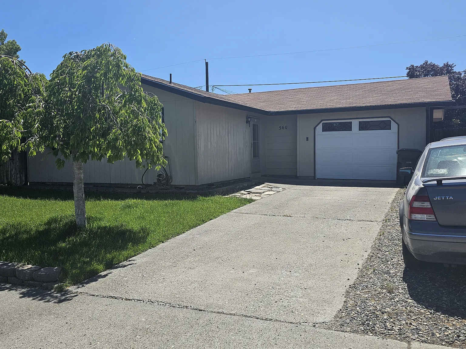 2 bed, 936 sqft, $1,750 — Photo 1