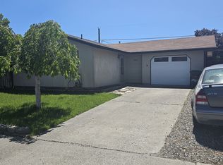 560 E Catherine Ave, Hermiston, OR 97838