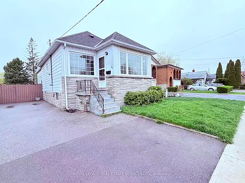 1054 East Ave Photo 1