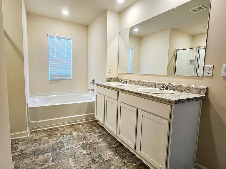 306 Walnut Grove Way — Photo 18