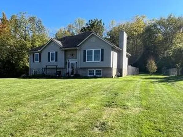 41 W Hunter Dr, Enon, OH 45323