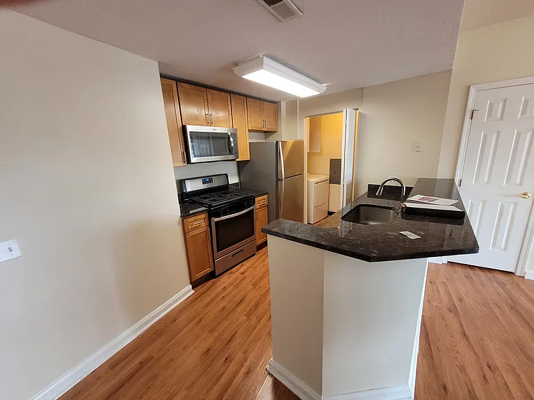 490 Bedford St #225 — Photo 5