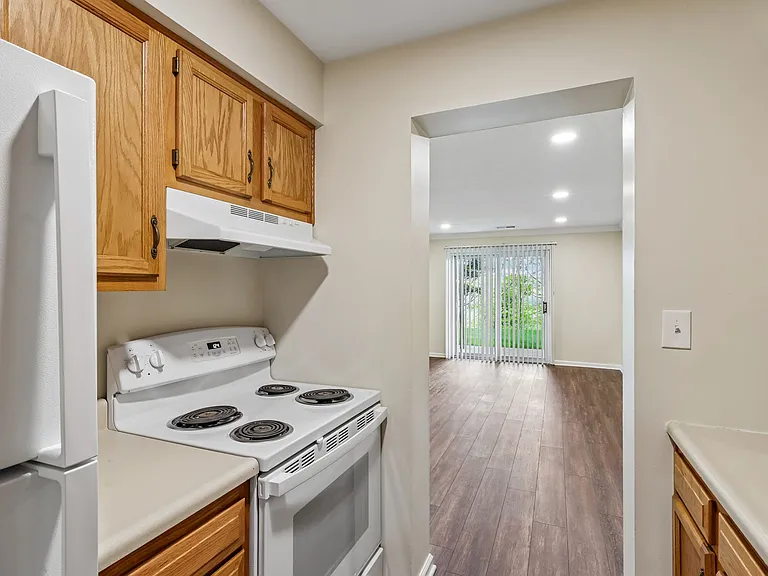 Hickory Hills — Photo 102