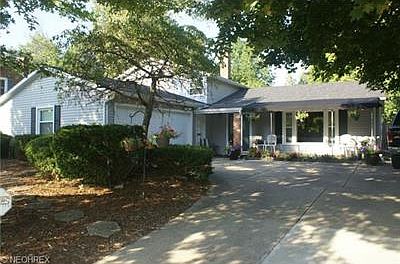 1st image of 3183 Van Aken Blvd