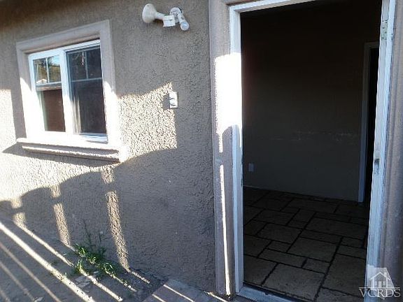5th image of 1062 Borden St