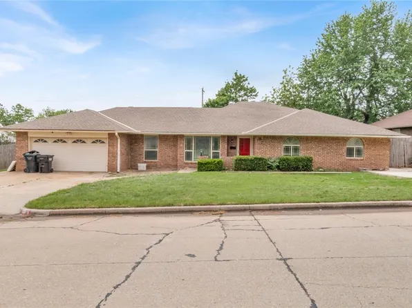 406 Garland St, Moore, OK 73160