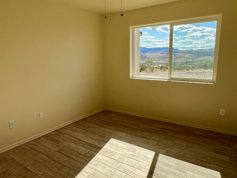 1563 Ovalo Ct — Photo 9