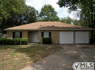 7317 Hyde Ct, Fort Worth, TX 76112