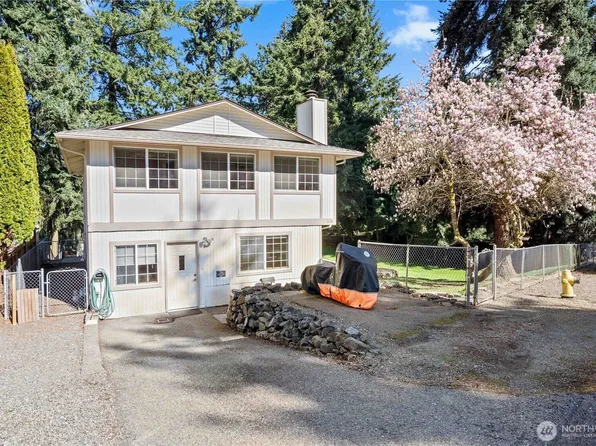 2138 SW 305th Street, Federal Way, WA 98023