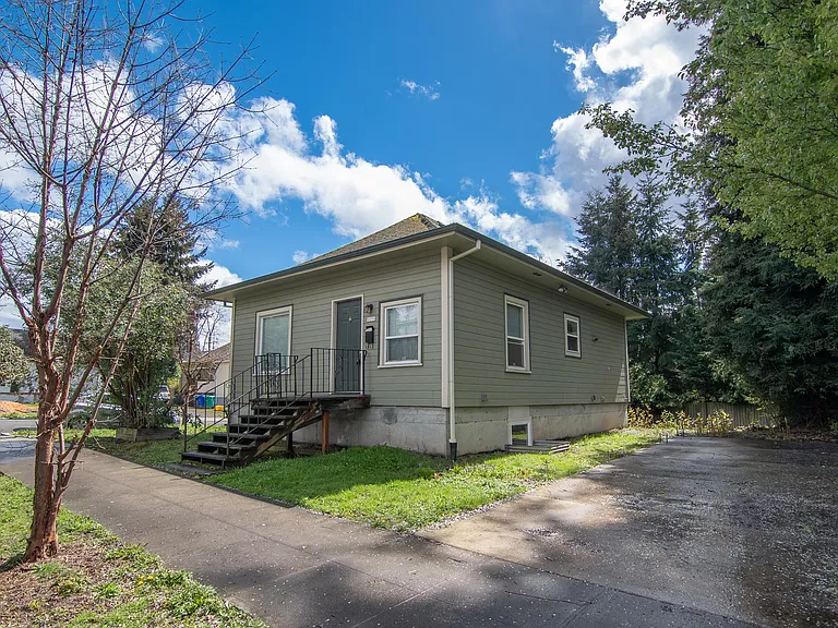 1004 N Mason St — Photo 28