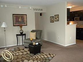 4th image of 39627 Village Wood Ln #379