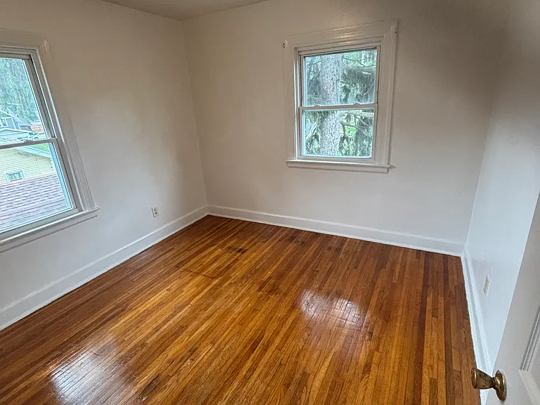 1712 Brussels St — Photo 12