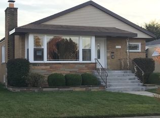 5033 Harnew Rd S, Oak Lawn, IL 60453