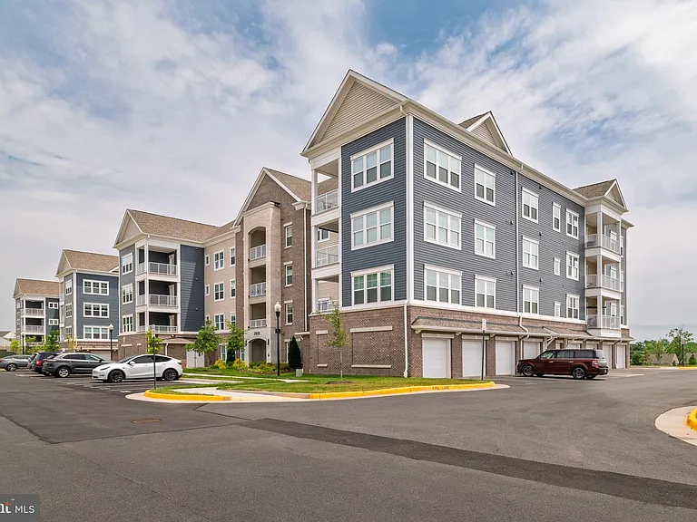 21630 Hawksbill High Cir #405 — Photo 43