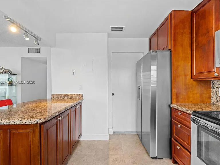 1817 S Ocean Dr #Penthouse 28 — Photo 7