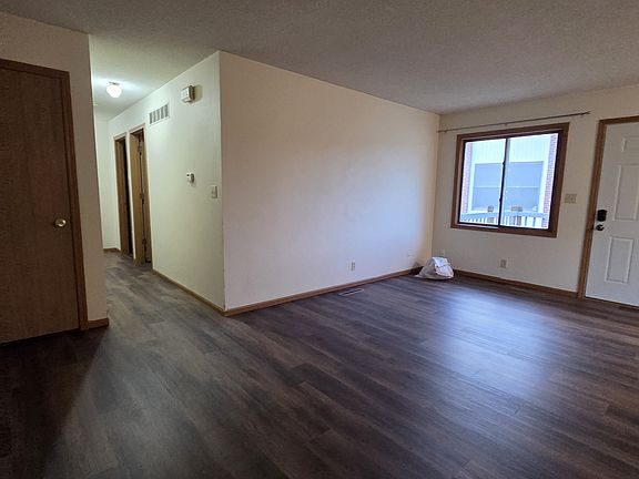 5th image of 3923 N 8th St