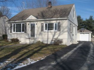 27 Herie Ave, Pittsfield, MA 01201