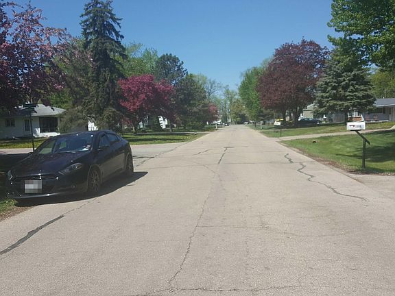 4th image of 1396 Glenview Dr