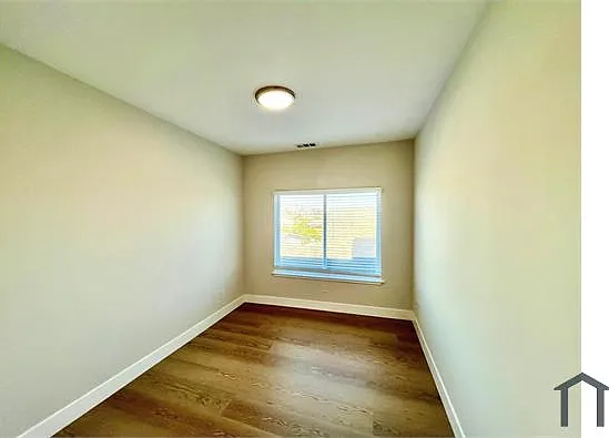 1561 Innes Ave — Photo 8
