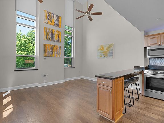 2nd image of 99 Walnut St APT 103