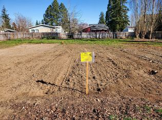 980 E 2nd St, Yamhill, OR