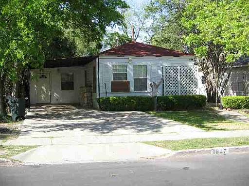2nd image of 1627 SACRAMENTO ST