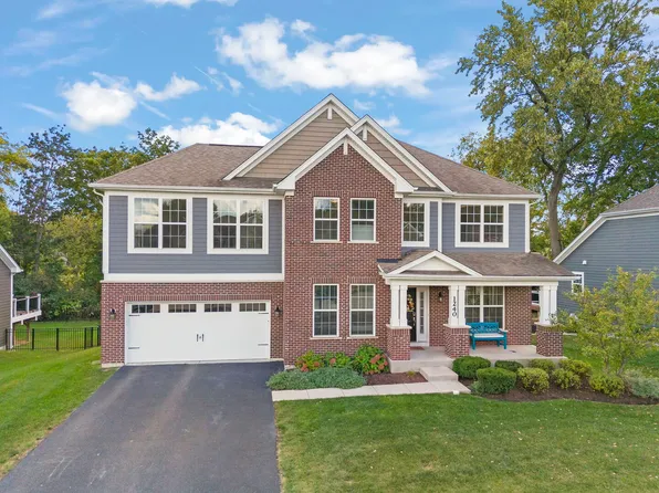 1240 W Thomas Rd, Wheaton, IL 60187