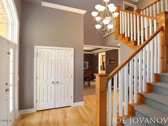 2nd image of 7081 Tramore Ct NE