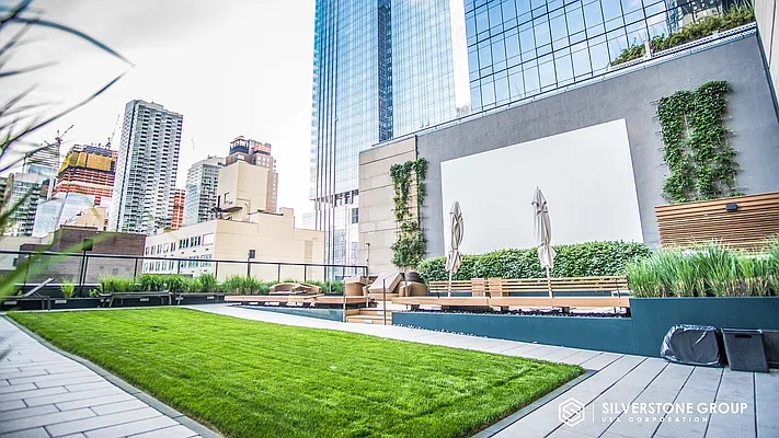 Rented by Silverstone Group USA Corp. | media 77