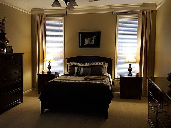 Large Master Bdrm