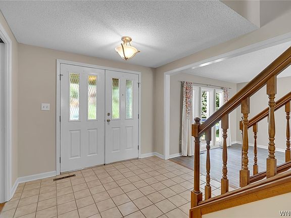 4th image of 2 Greencastle Ln