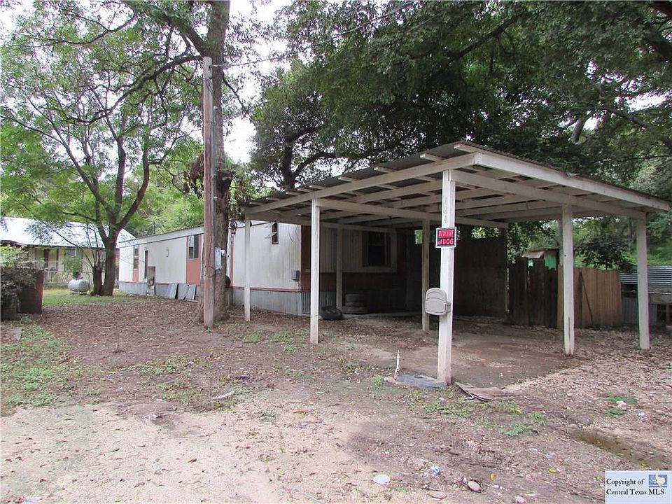 1st image of 824 Barton Dr