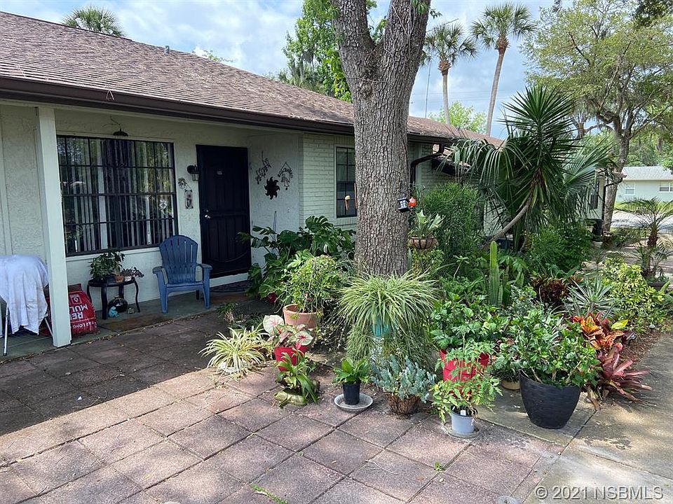 2nd image of 526 Live Oak St #1060