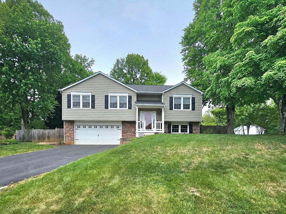 1st image of 74 Clarion Dr