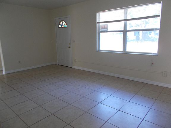 4th image of 7831 67th St N