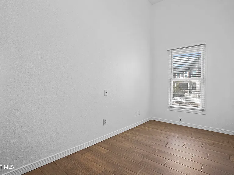 604 Upson Dr — Photo 12