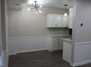 460 River Rd APT B, Nutley, NJ 07110