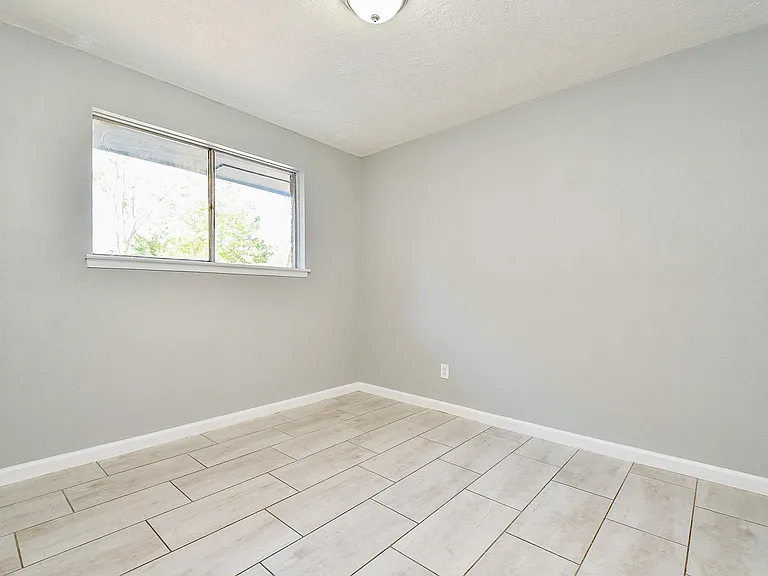 7619 W Gulf Bank Rd — Photo 22