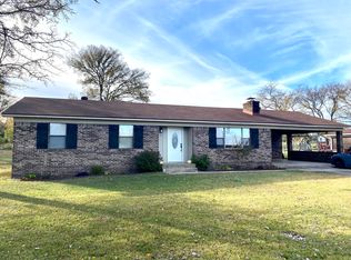 2 Lakeview Cir, Clarksville, AR 72830