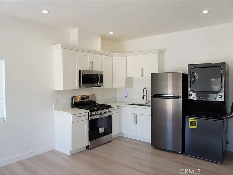 8824 Quartz Ave — Photo 1