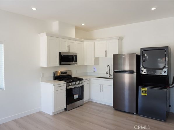 8824 Quartz Ave