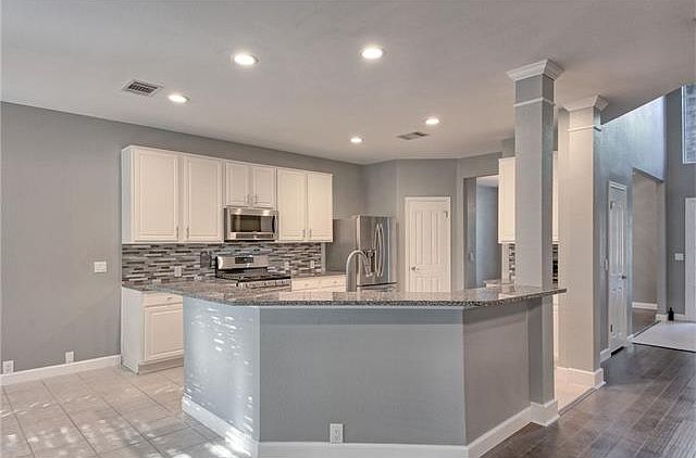1st image of 1613 Shady Creek Trl
