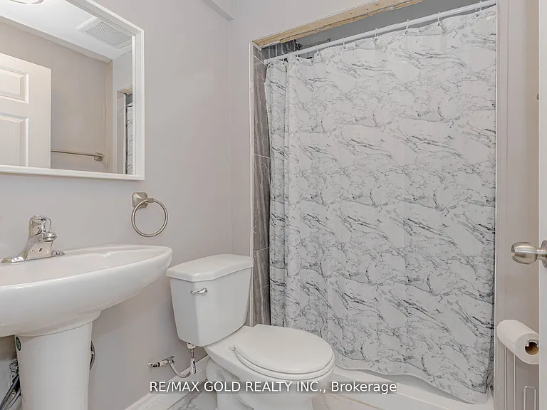 39 Chesterwood Cres — Photo 47